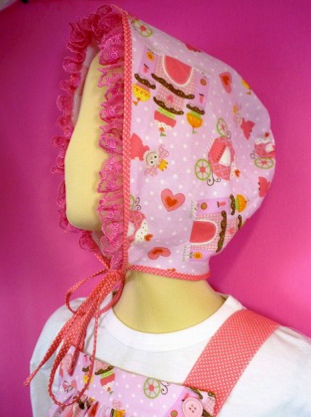 帽子(ひも付き)